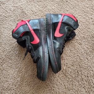 Sb dunks sz 11 krampus